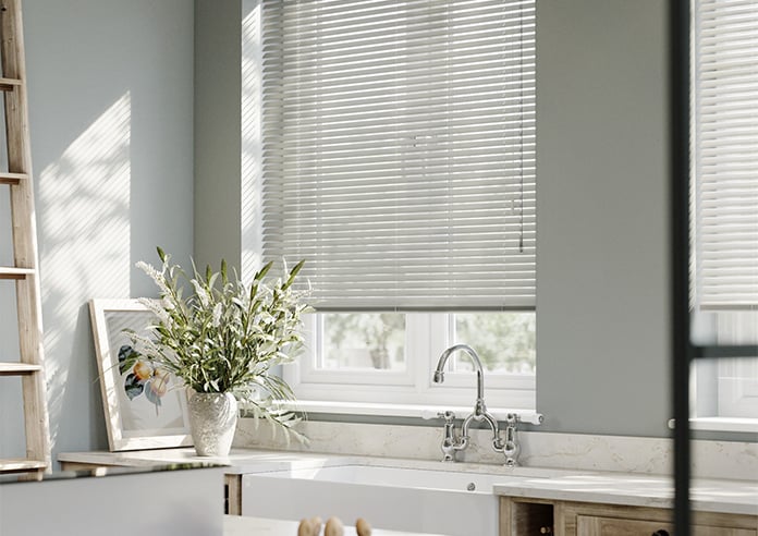 Vista (Perforated), Squirrel Grey - Venetian Blind - Image 5